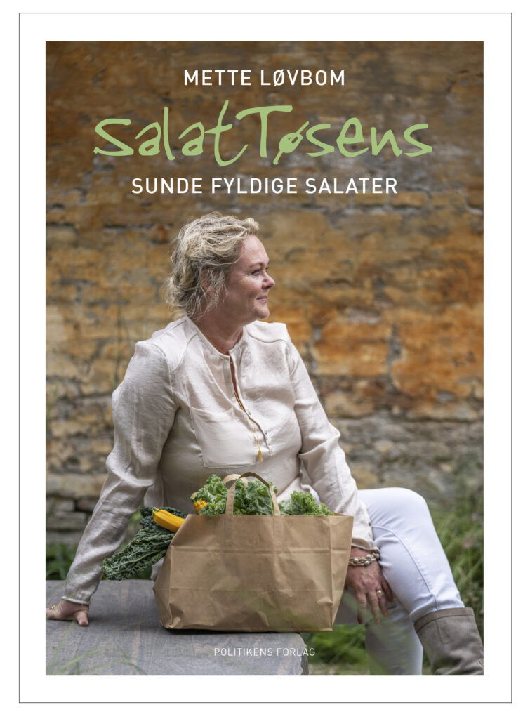 'Salattøsens sunde fyldige salater'