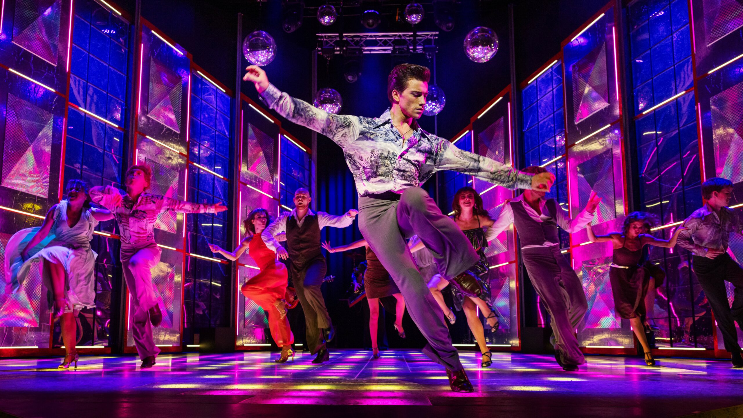 Anmeldelse: SATURDAY NIGHT FEVER – THE MUSICAL