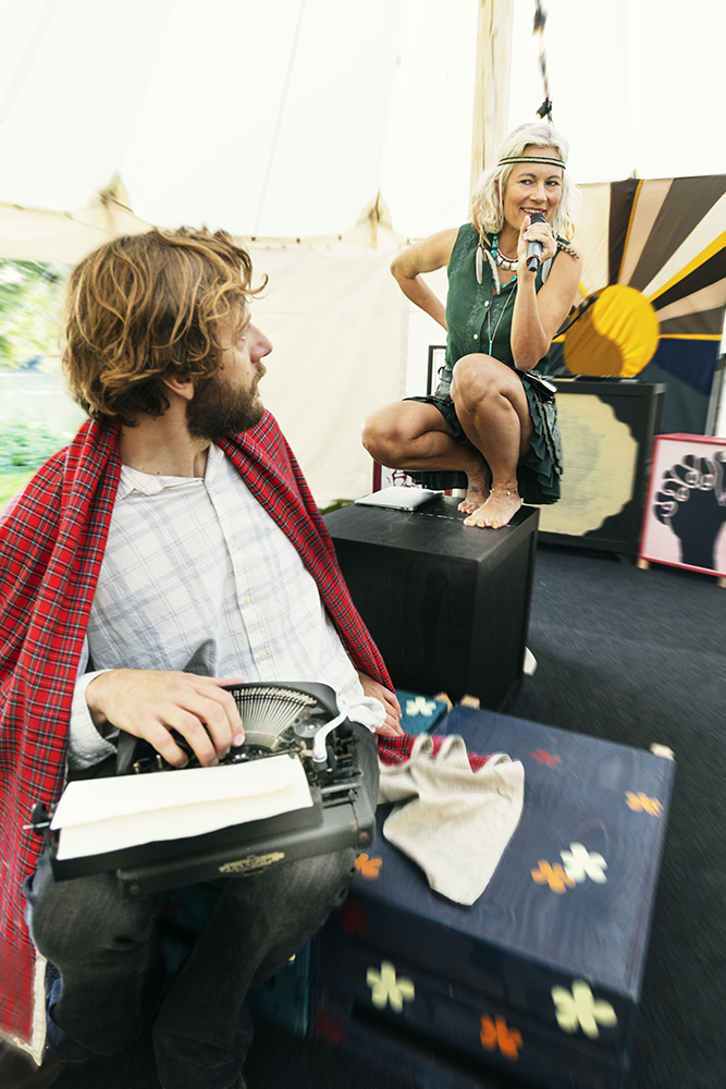 Teatergard: KLØVEDAL – DET BEDSTE MAN KAN SIGE Teatergard: KLØVEDAL – DET BEDSTE MAN KAN SIGE