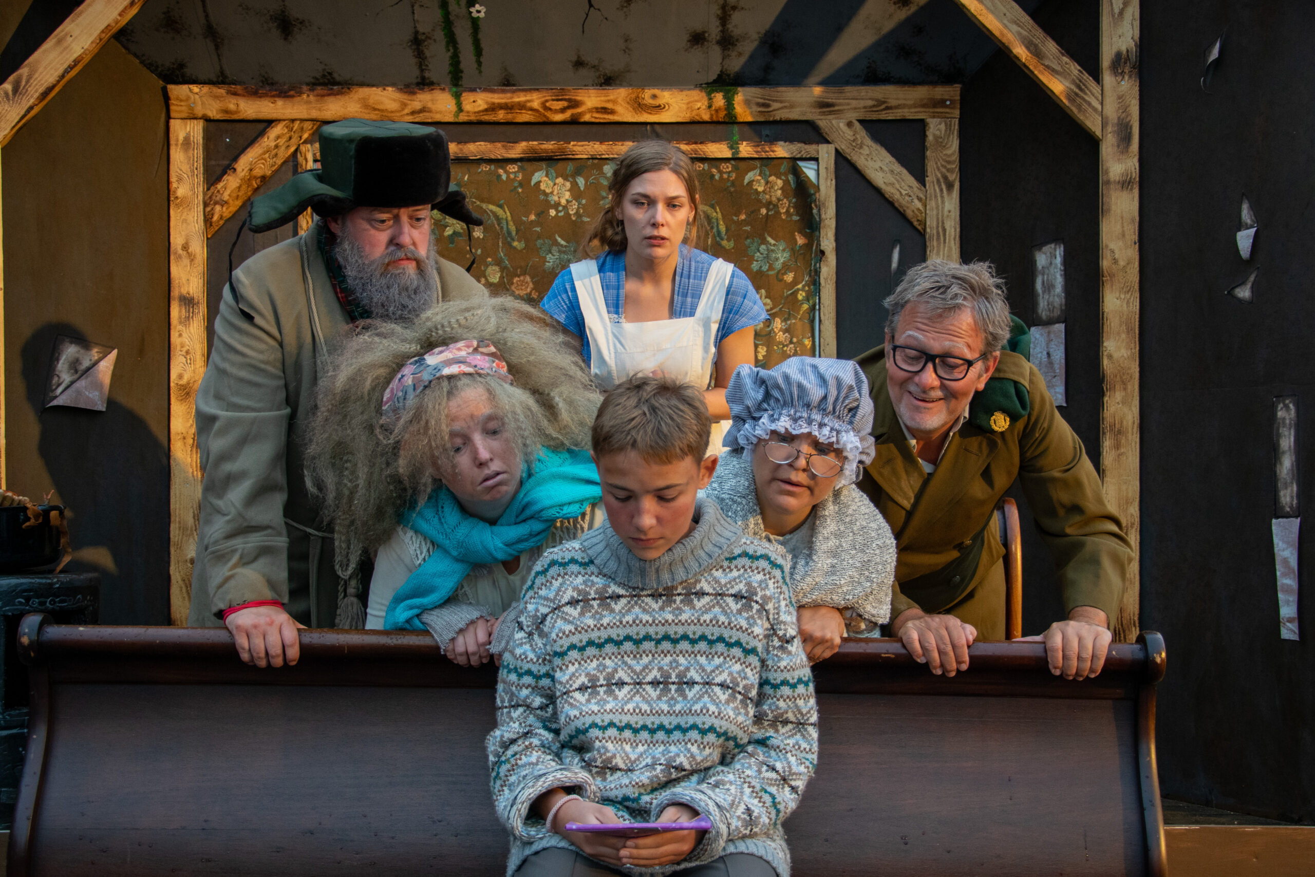 Tårnby Teater: CHARLIE & CHOKOLADEFABRIKKEN Tårnby Teater: CHARLIE & CHOKOLADEFABRIKKEN