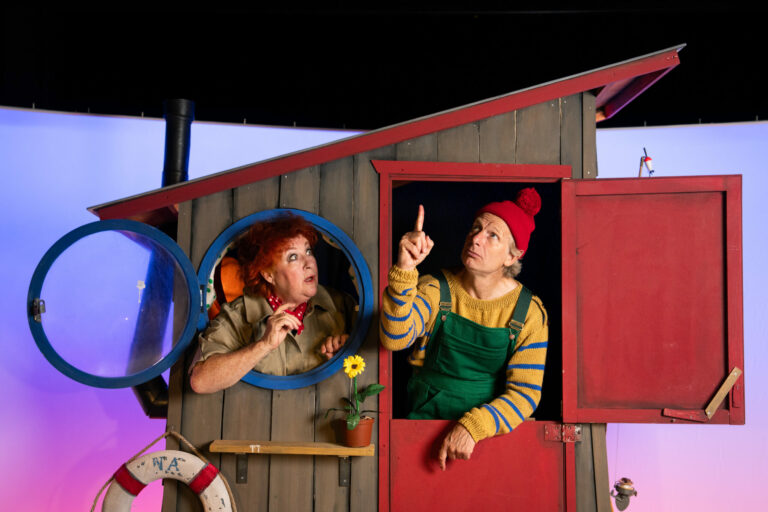 RIDDERSALEN: Flaskepost