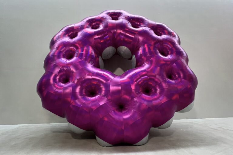 ARKEN: Monira Al Qadiri - Cameleon