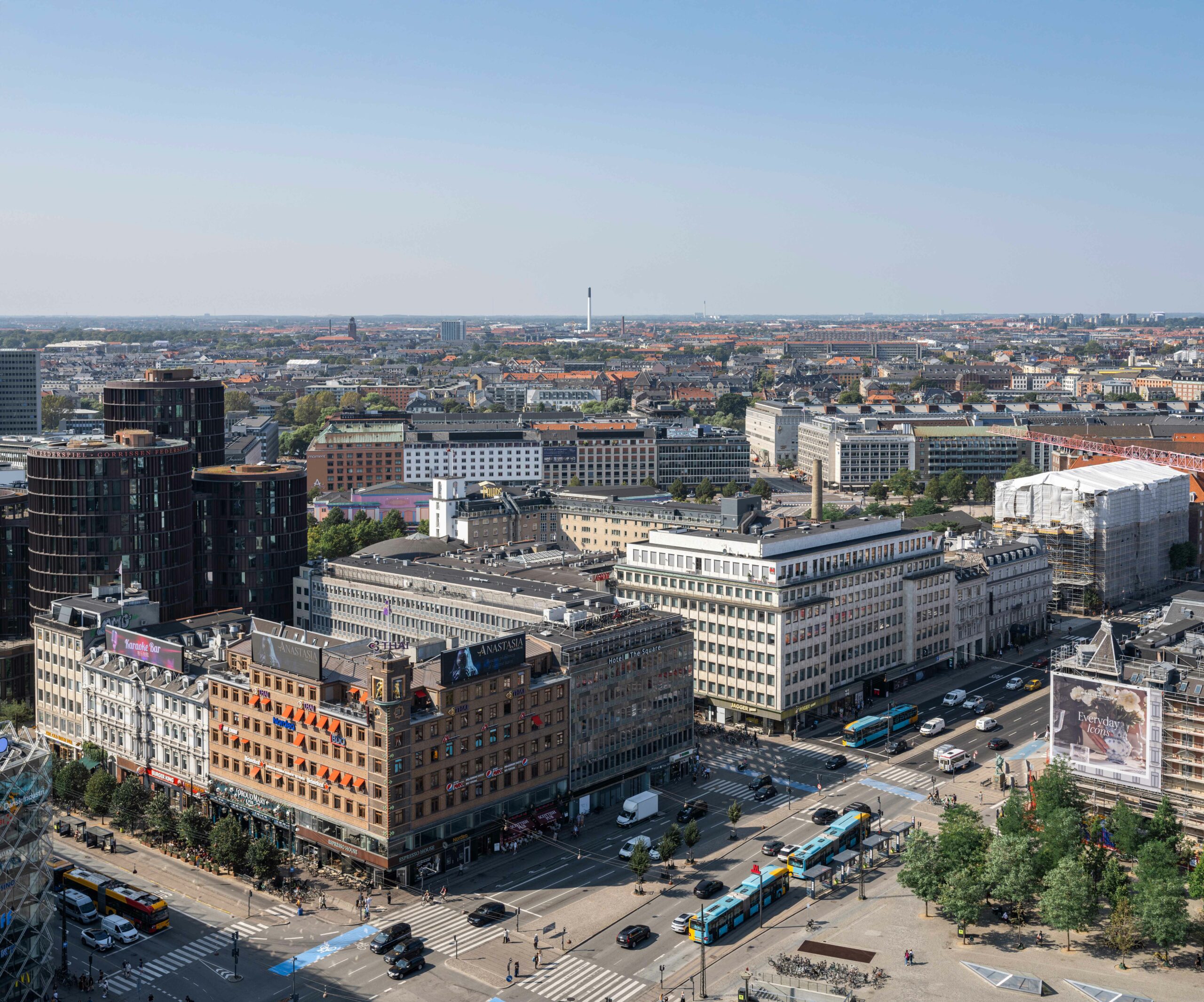 Anmeldelse: KØBENHAVN – FØR & NU