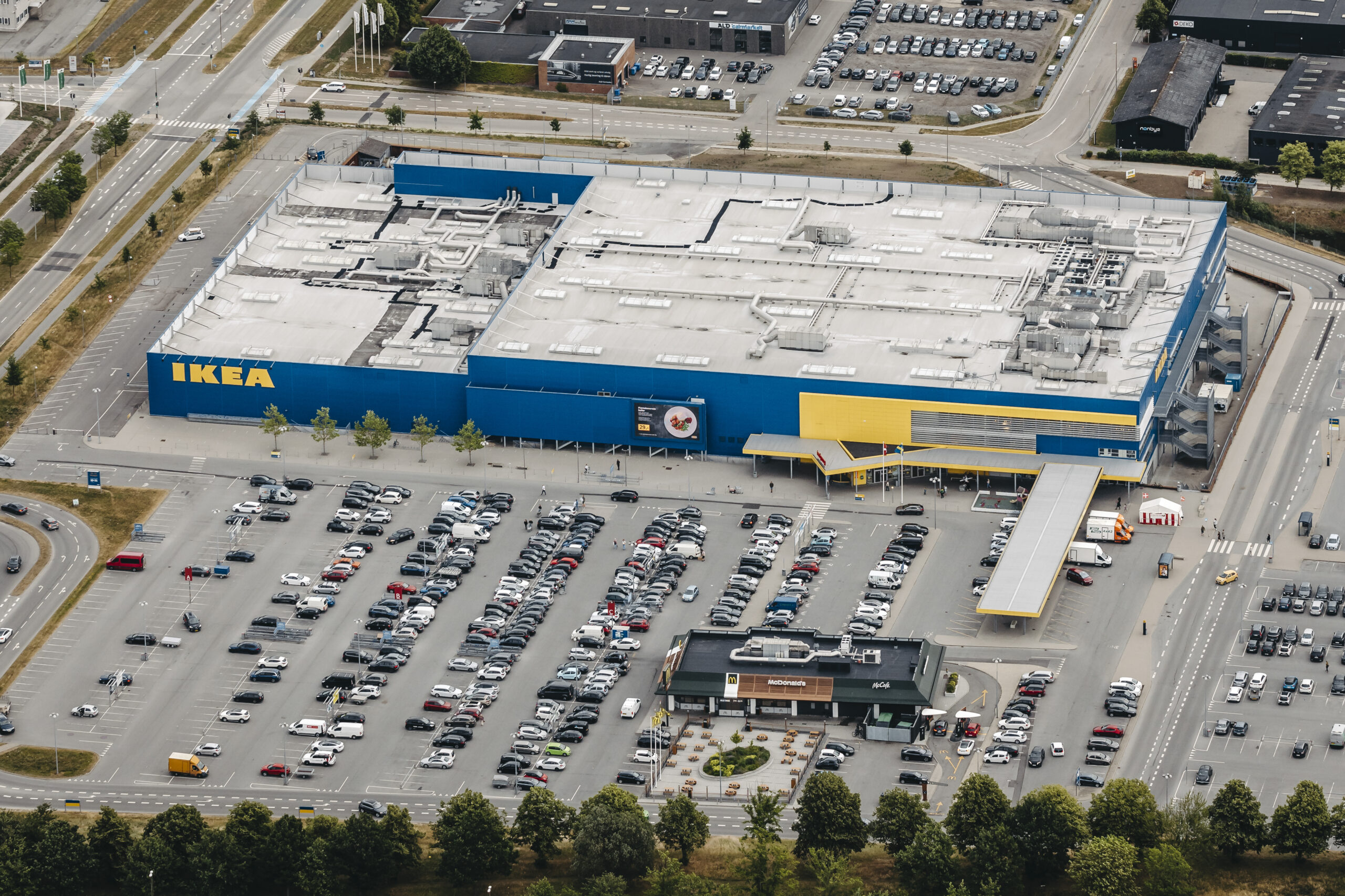 et værk af Nicolas Cosedis og Holger Dahl et værk af Nicolas Cosedis og Holger Dahl