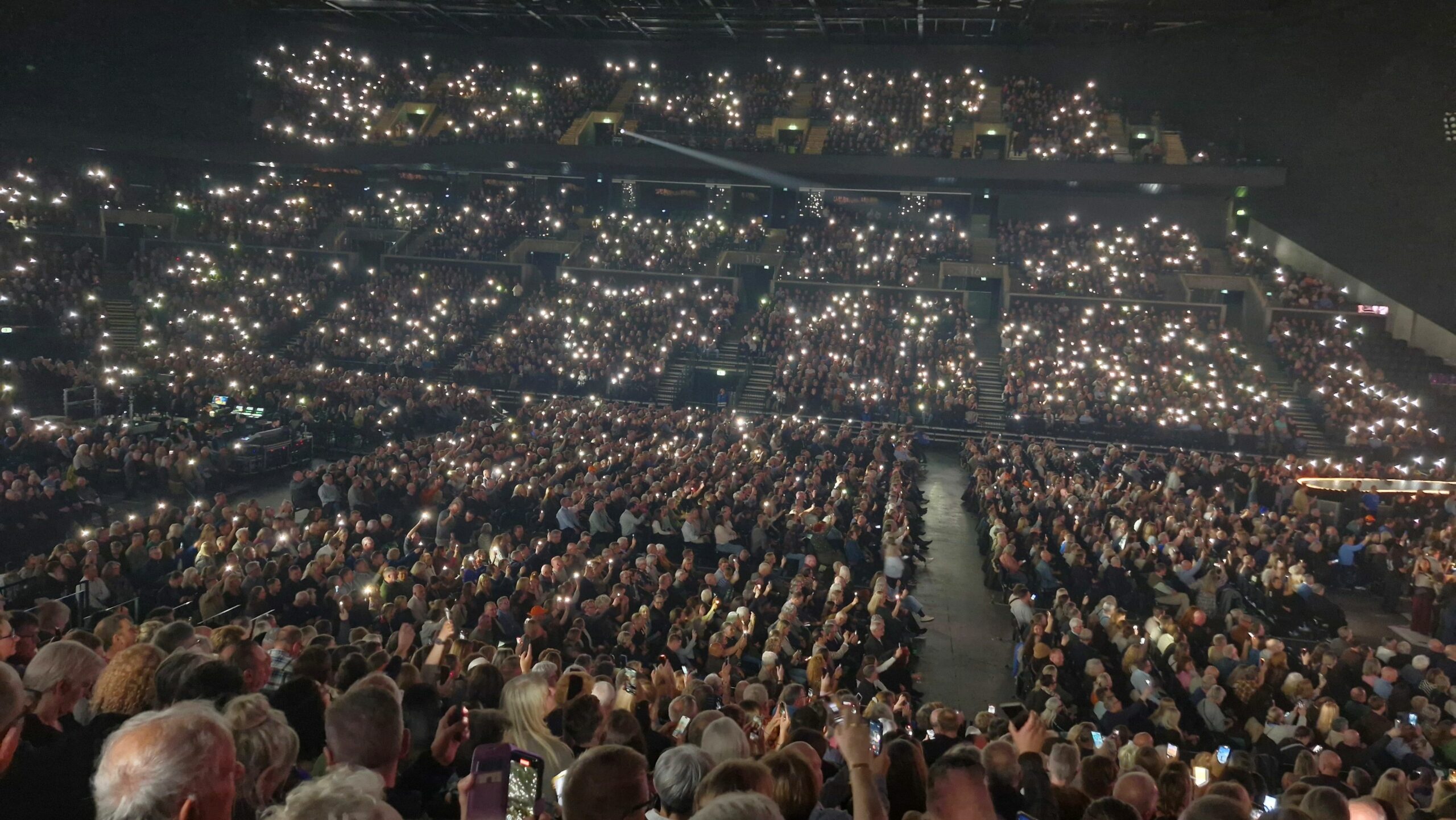 Smash!Bang!Pow! præsenterer: EROS RAMAZZOTTI 