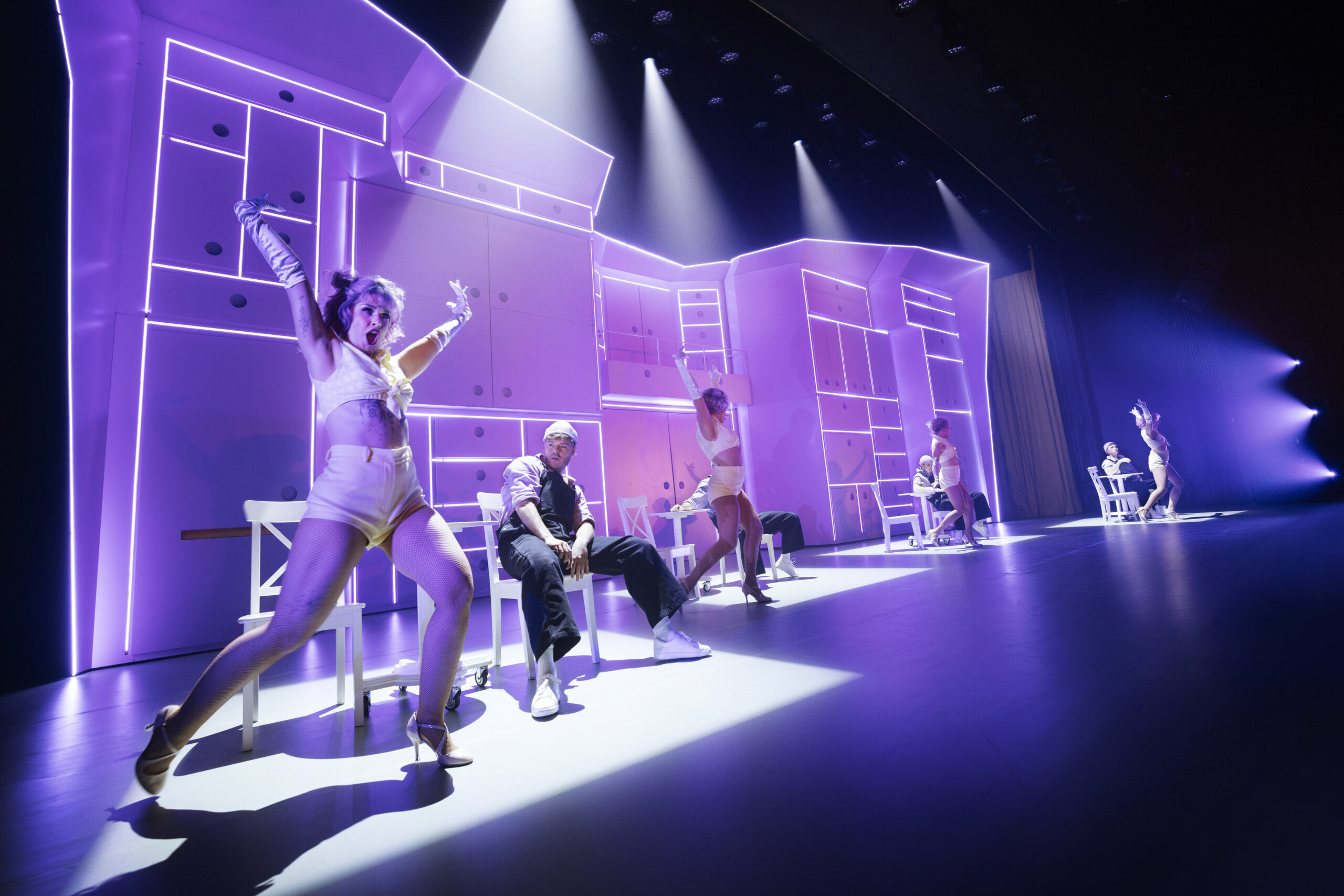 Teateranmeldelse Teateranmeldelse