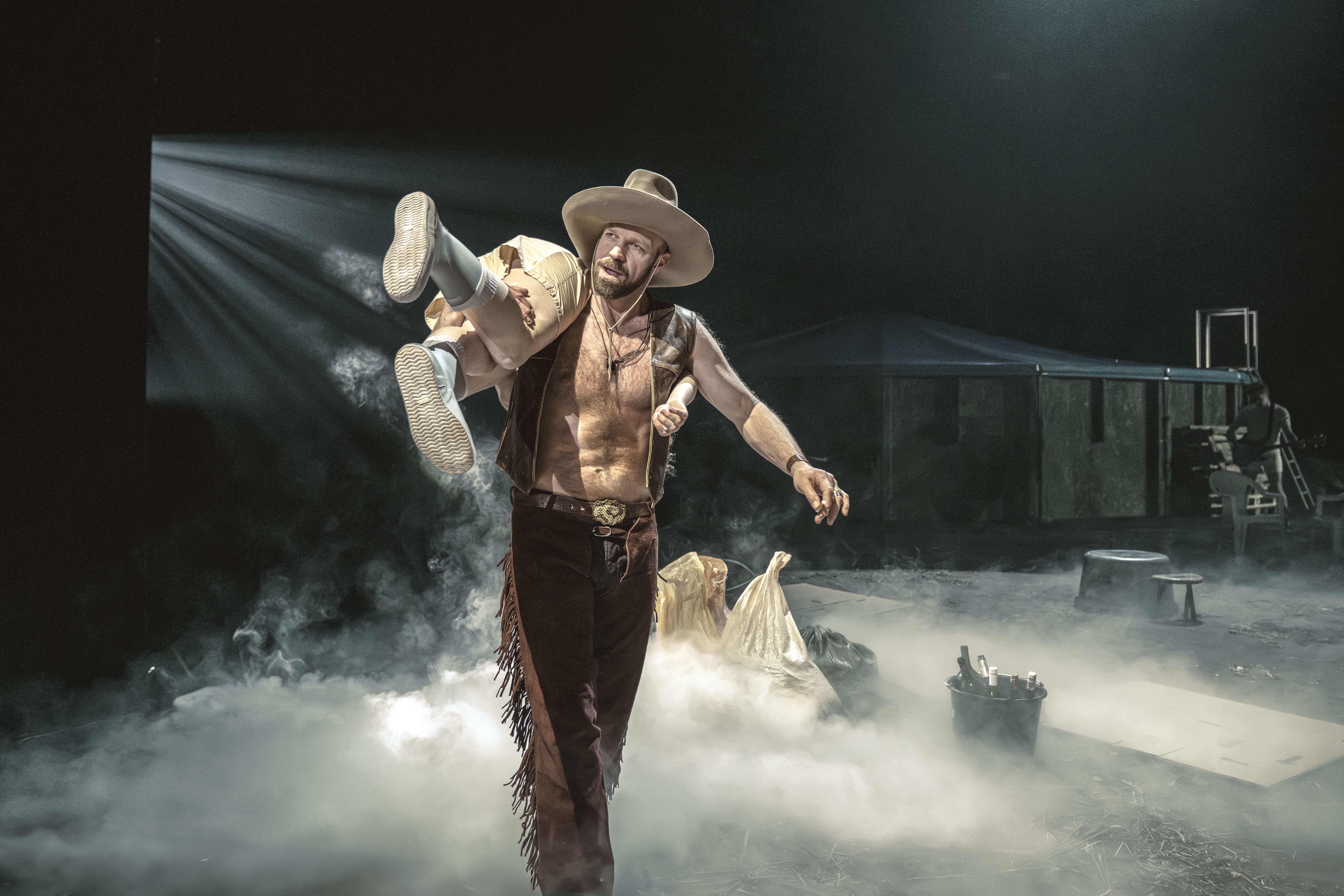 Teateranmeldelser Teateranmeldelser