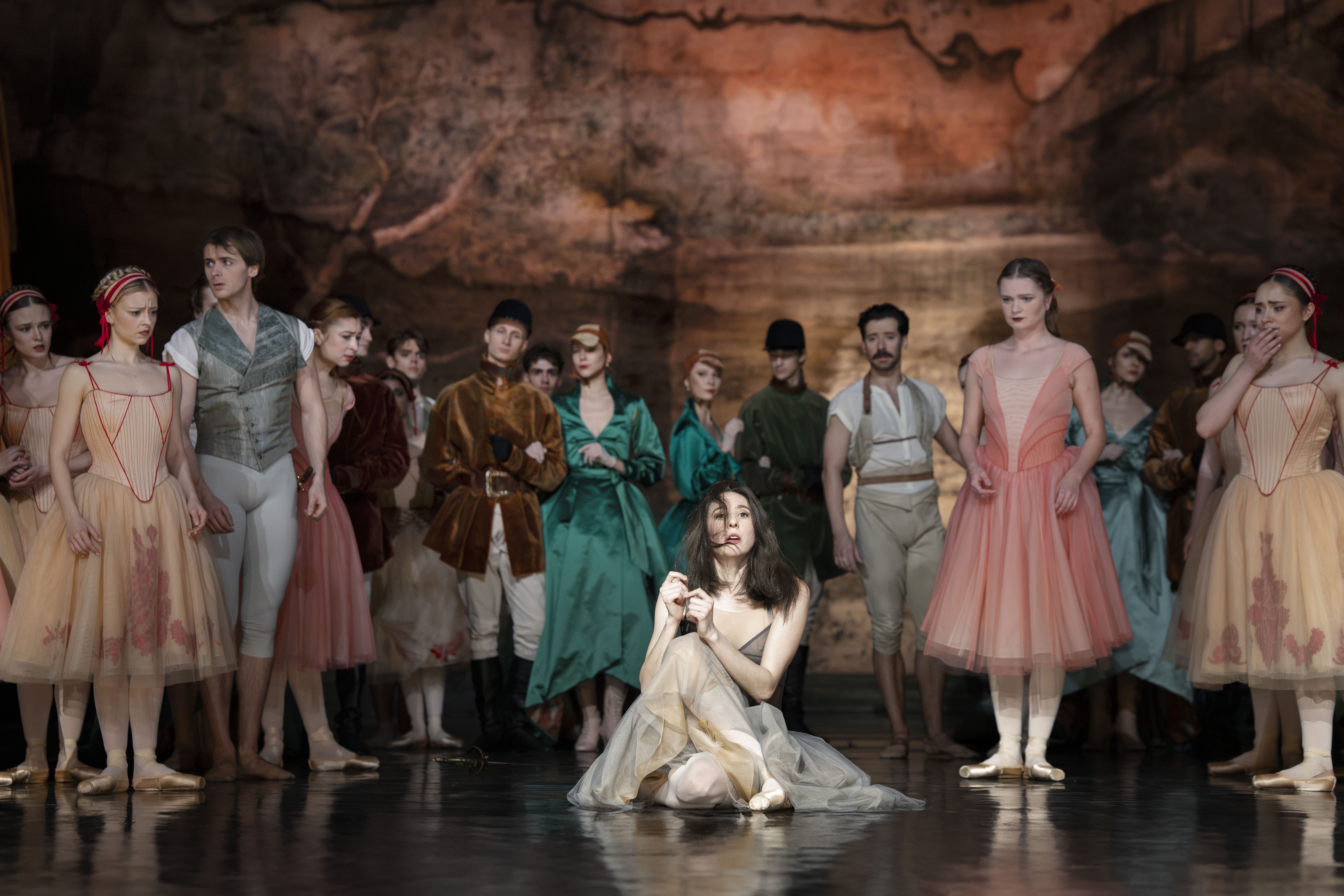 BALLET: Giselle BALLET: Giselle