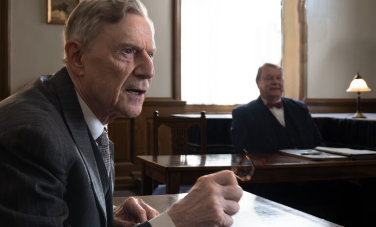 Filmanmeldelse: DE FORBANDEDE ÅR – Fredens Pris