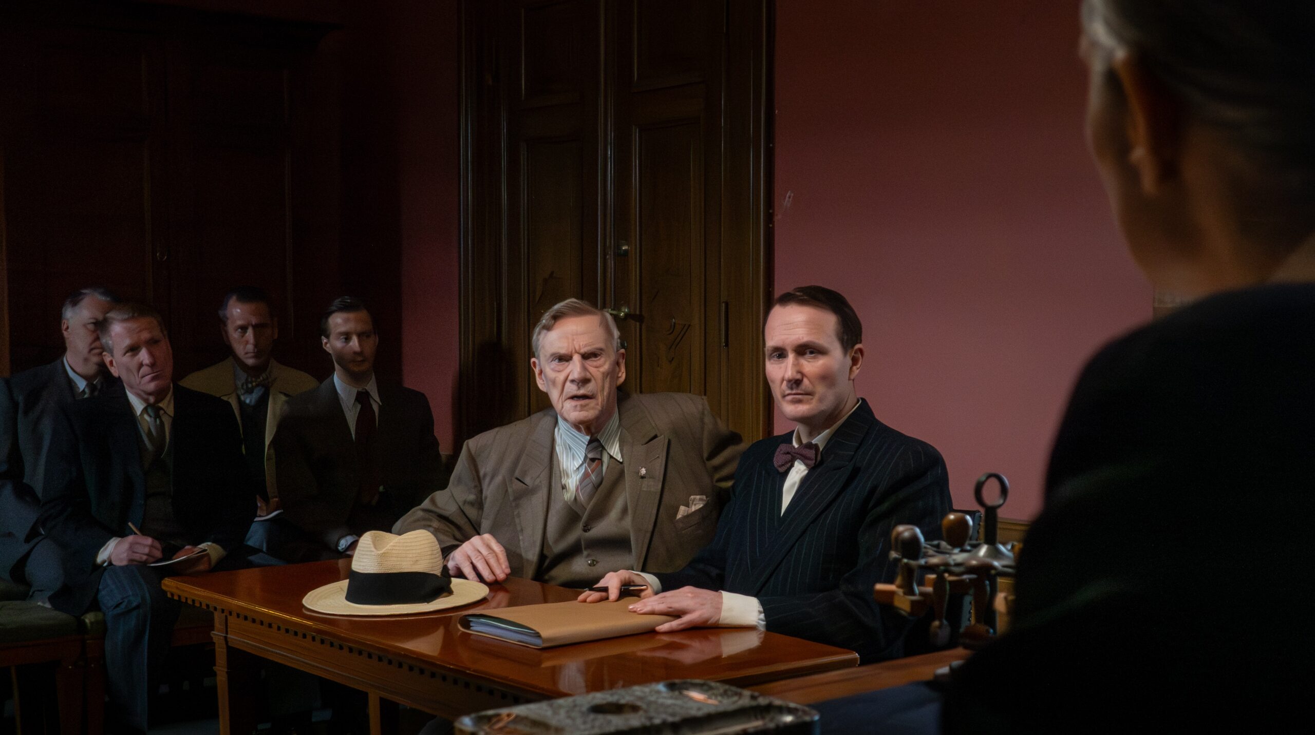 Filmanmeldelse: DE FORBANDEDE ÅR – Fredens Pris