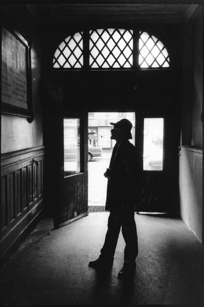 Boganmeldelse: KARMA COWBOYS Boganmeldelse: KARMA COWBOYS