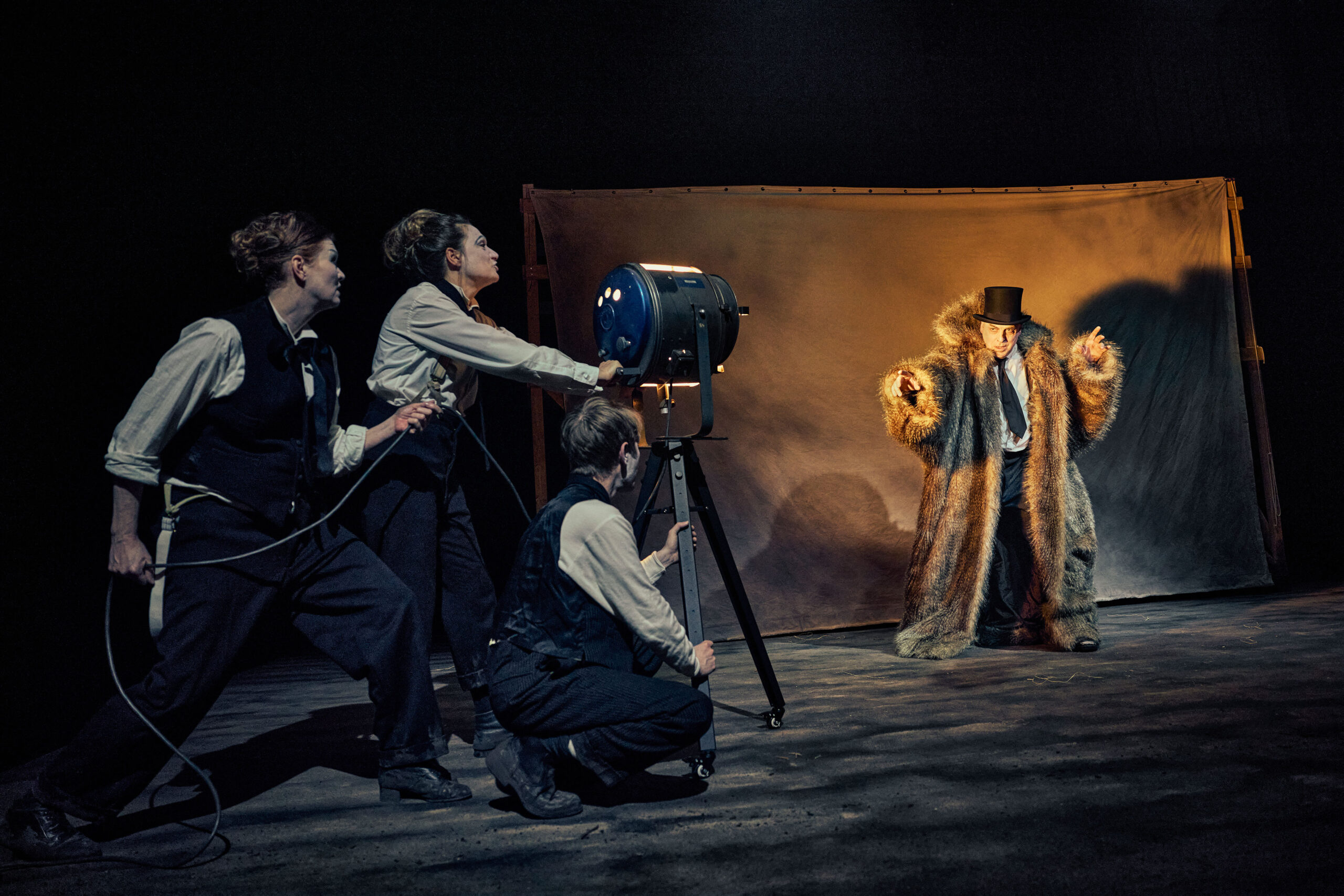 TEATER V præsenterer: OLE OLSEN