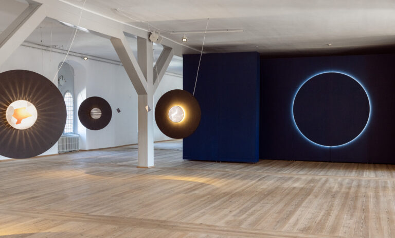 RUNDETAARN | udstilling: Isens brydninger