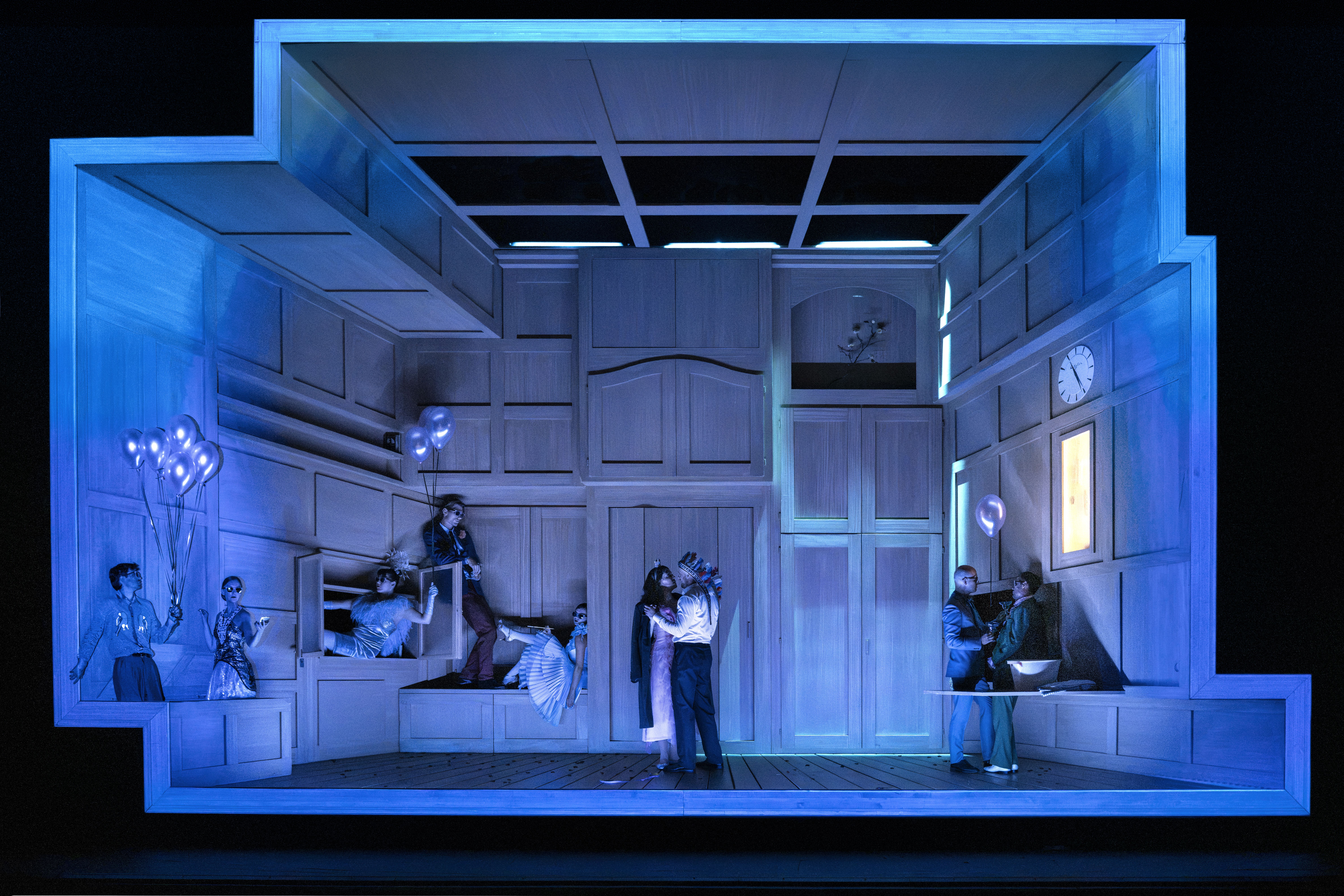 Information og anmeldelser om teater