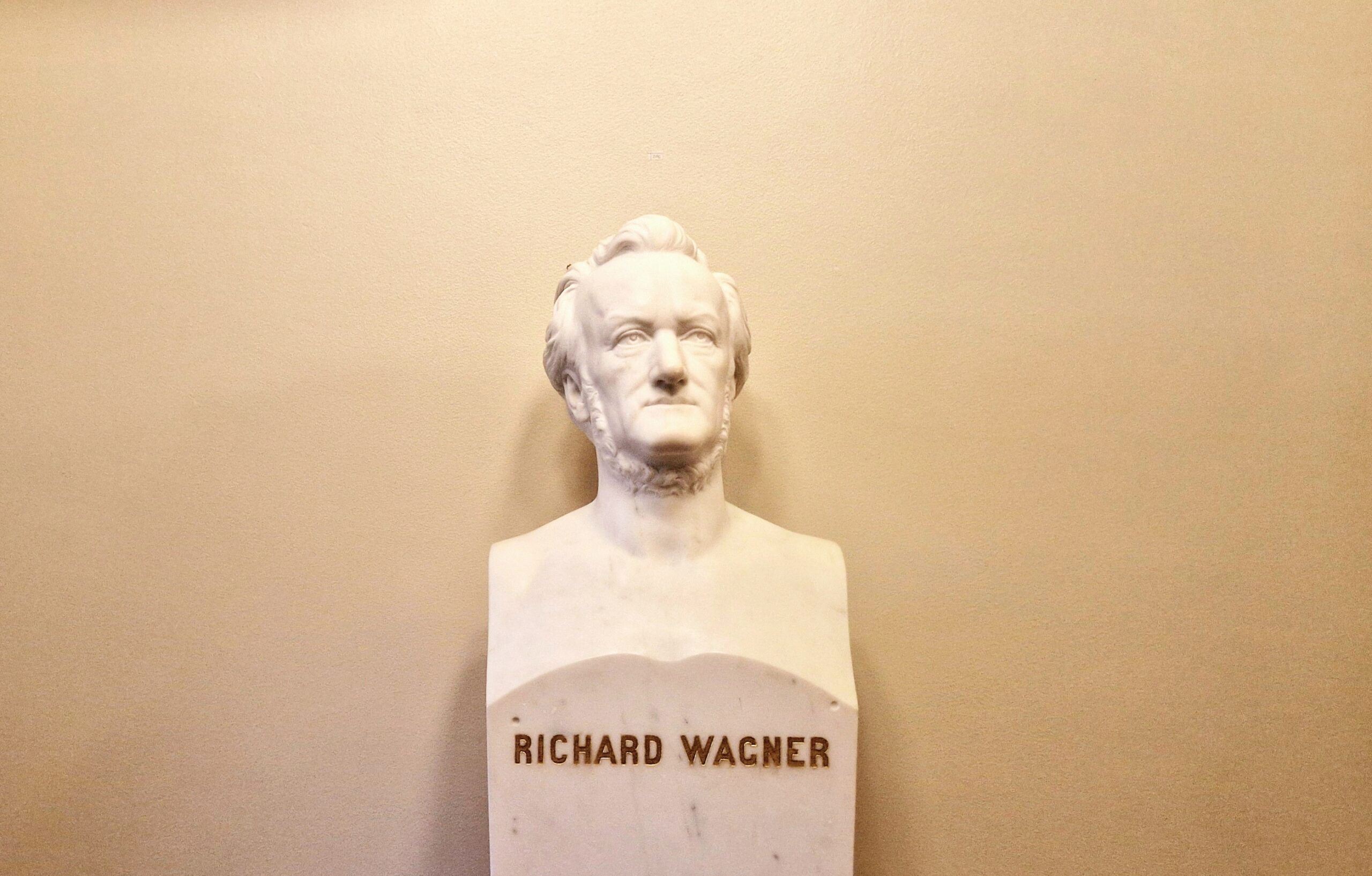 150 ÅR MED RICHARD WAGNER | rejseartikel: I et musikalsk genis fodspor