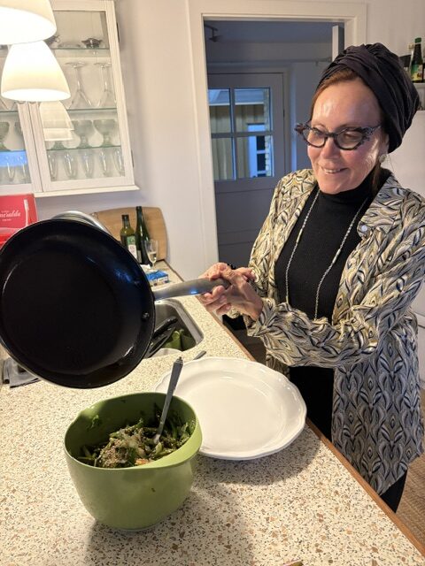 KOGEBOG | anmeldelse: Lang Dag? Spis Godt KOGEBOG | anmeldelse: Lang Dag? Spis Godt